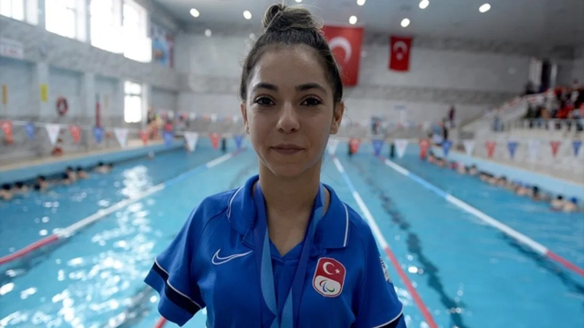 Paralimpik sporcu Sevilay Öztürk kayıp madalyalarına kavuştu