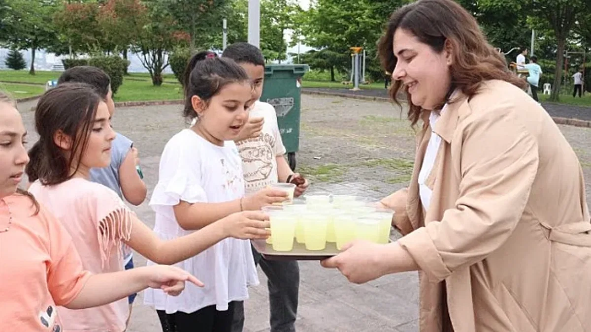 İzmit'te Alikahyalı çocuklara lezzetli ikramlar