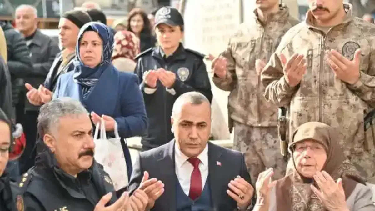 Manisalı şehitler dualarla anıldı