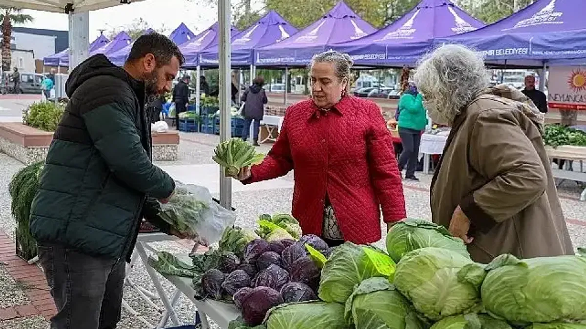 Yerel Üreticiler Bir Kez Daha Karşıyaka'da Buluşuyor