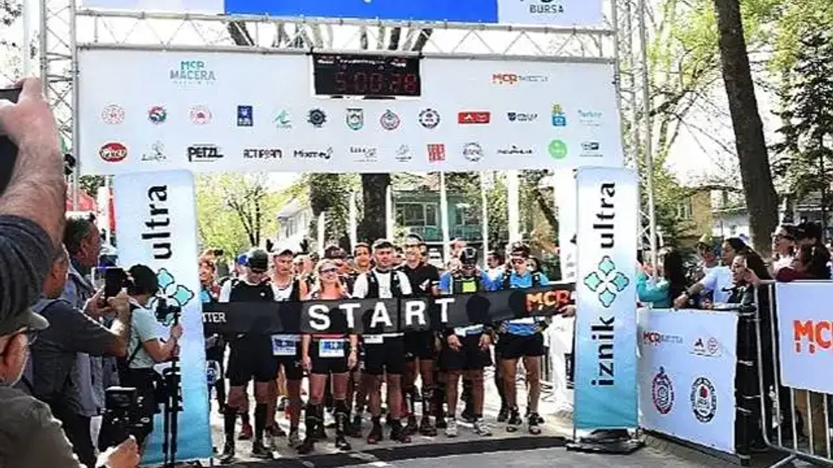 İznik koşu festivali başlama işareti ile 11. kez İznik'te start aldı.