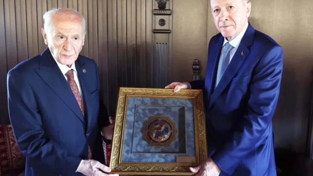 Erdoğan Bahçeli ile Ahlat'ta görüştü