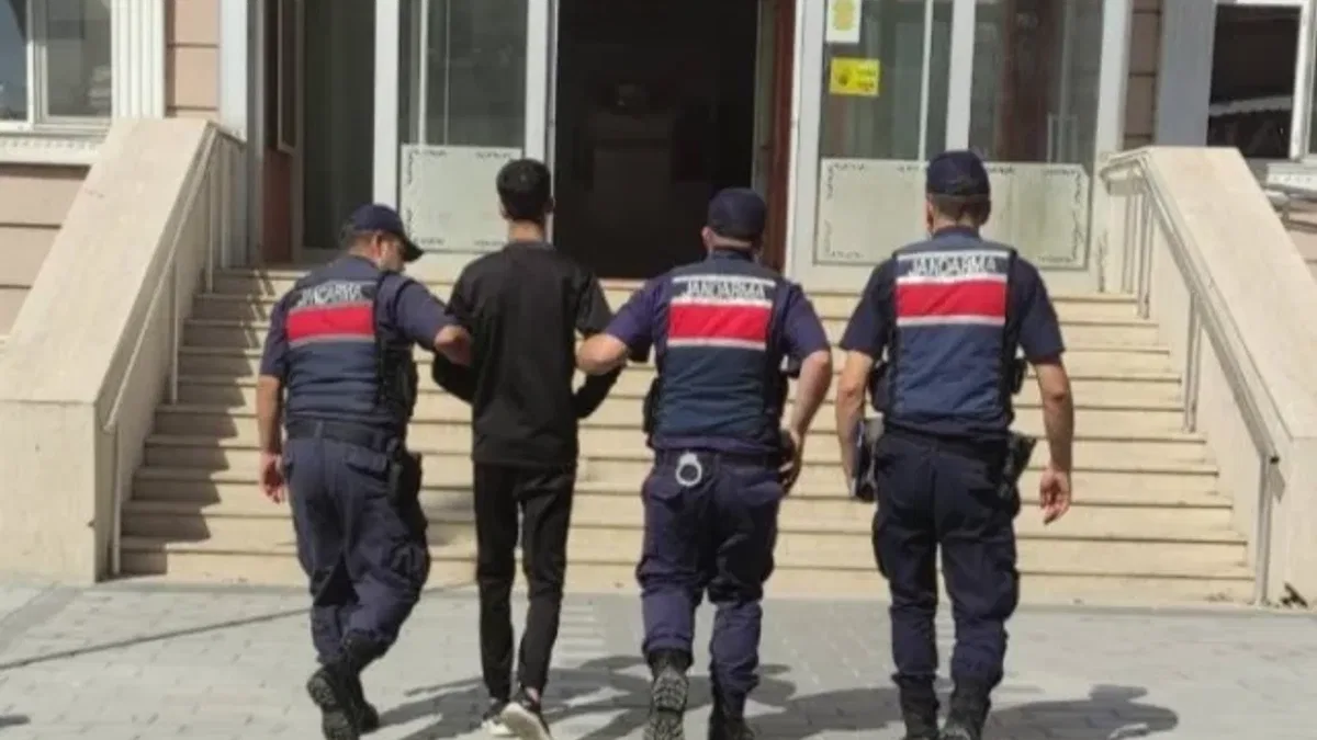 Edirne'de FETÖ/PDY operasyonu: 17 gözaltı