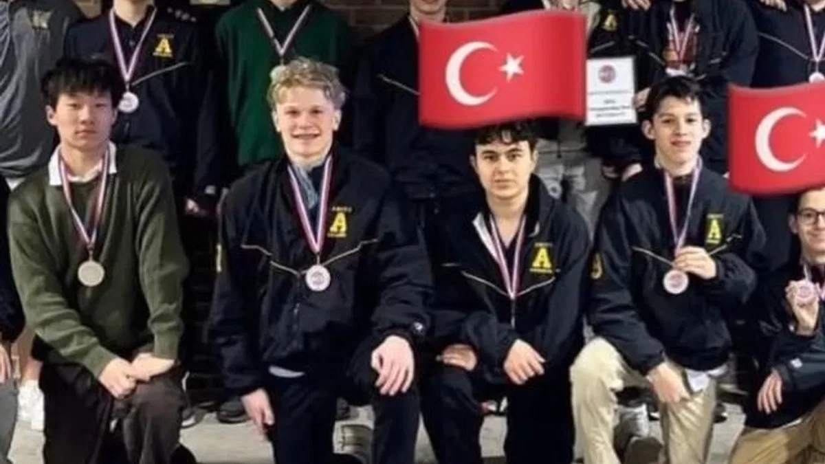 Türk Öğrenciler Amity’e ikinciliği getirdi
