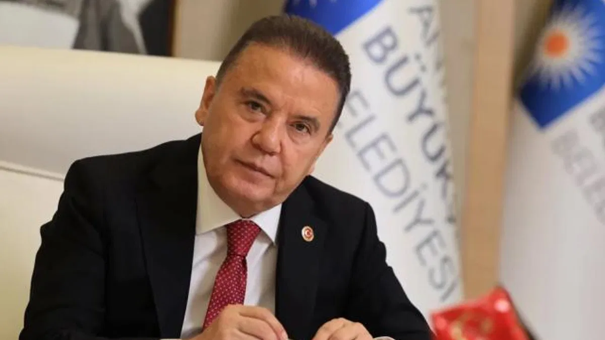 'Tutsak Muhittin Böcek'ten Antalyalılara mesaj