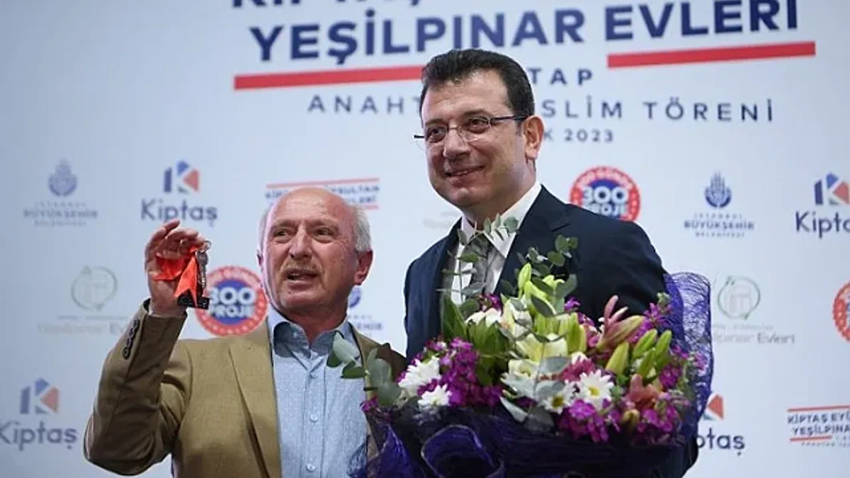 Eyüpsultan'da ilk hak sahipleri evlerine kavuştu