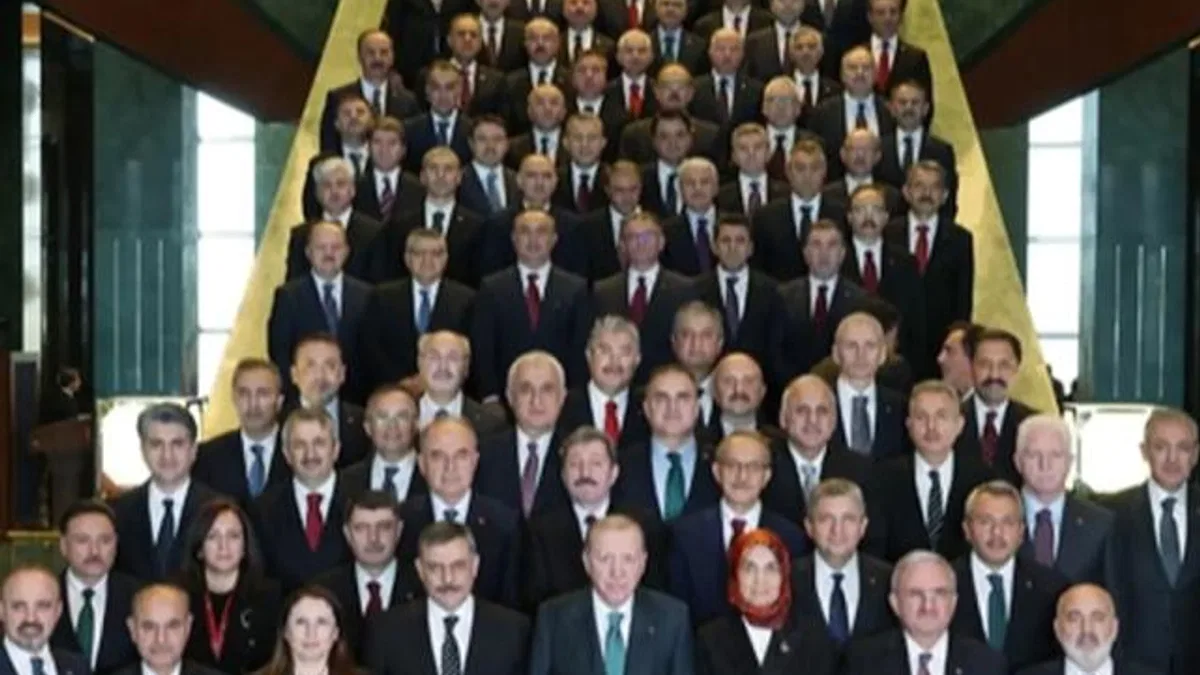 Erdoğan'dan valilere talimat: İhtiyaç sahibine siz gidin, kapı kapı dolaşın!