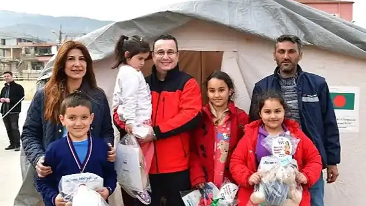 Başkan Kanar Hatay Arsuz'un Yaralarını Sarıyor