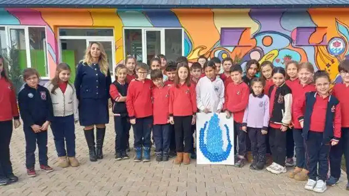 Trabzon’da Çilekli Düşler Köyü 4 bin öğrenciyi ağırladı