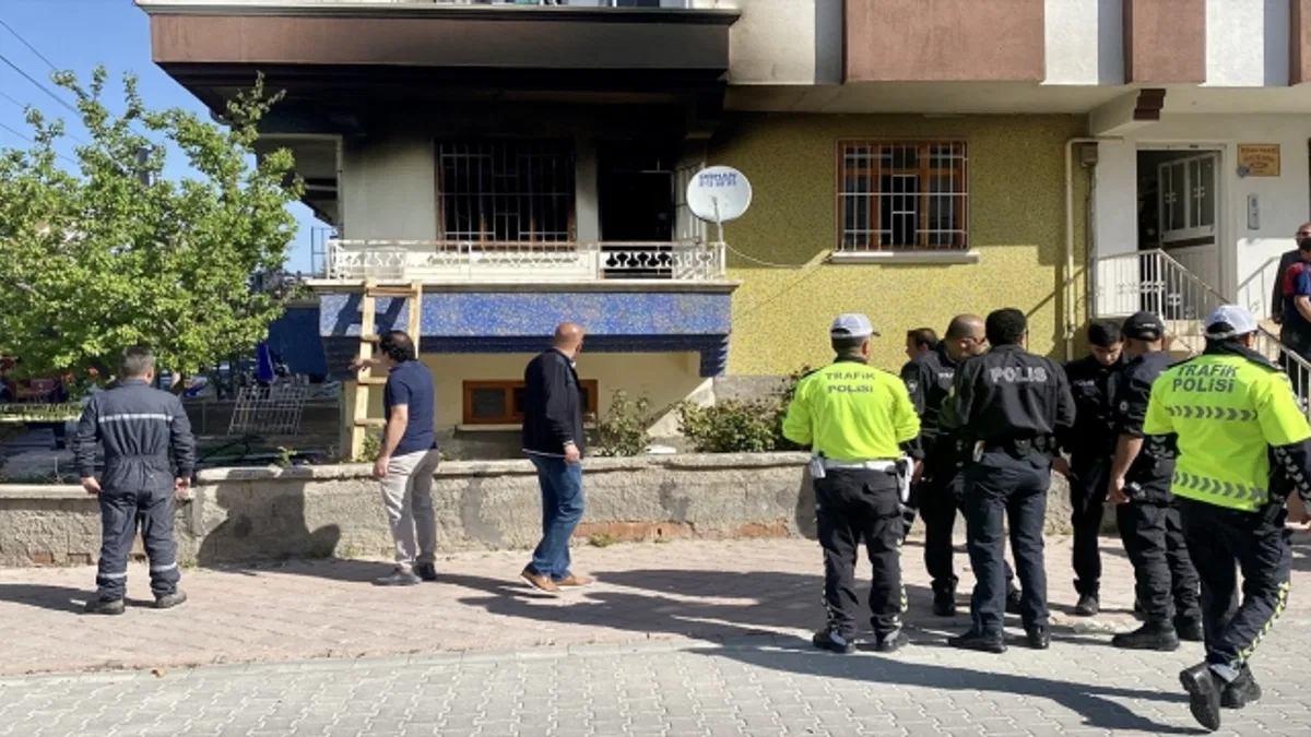 Kırşehir'de evde çıkan yangında bir çocuk öldü, aynı aileden 6 kişi yaralandı