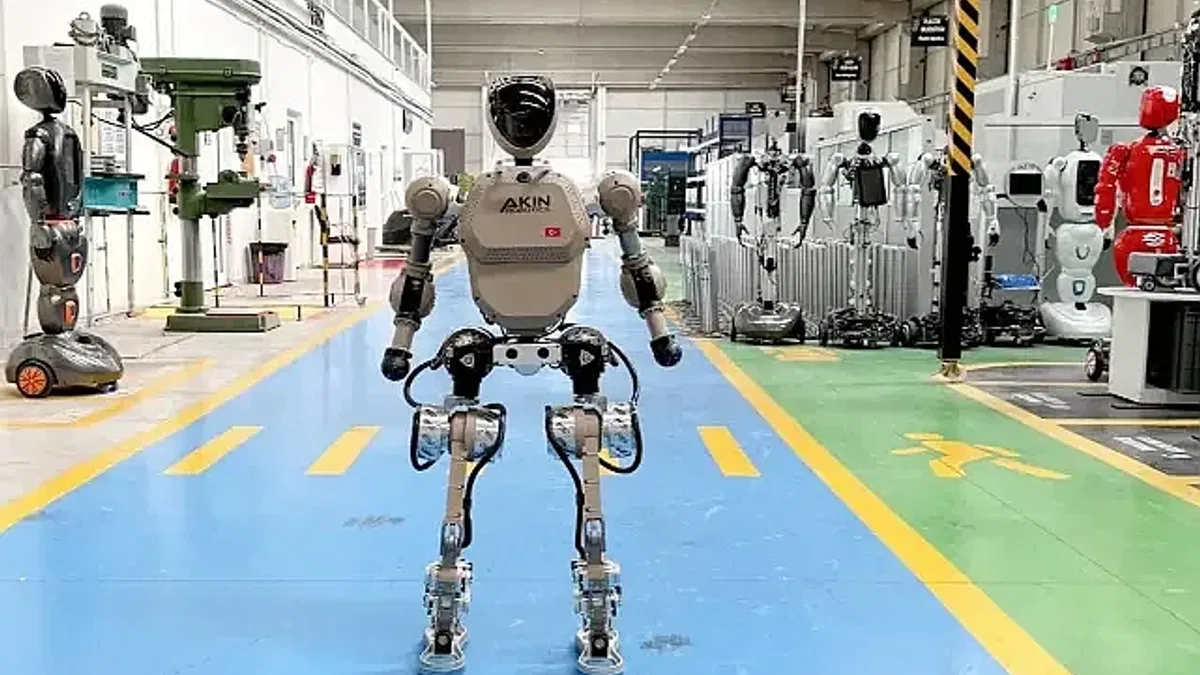 Yerli insansı Robot AKINCI 5, hızı ve çevre algısıyla büyüledi!