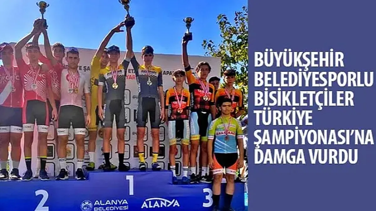 Konya'nın gururu Büyükşehir Belediyesporlu bisikletçiler