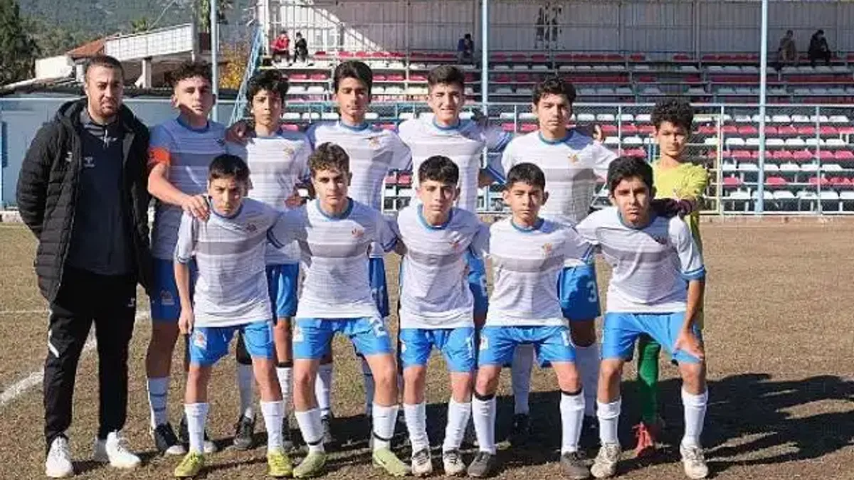Kemer U14 takımı Kepez'le 1-1 berabere kaldı