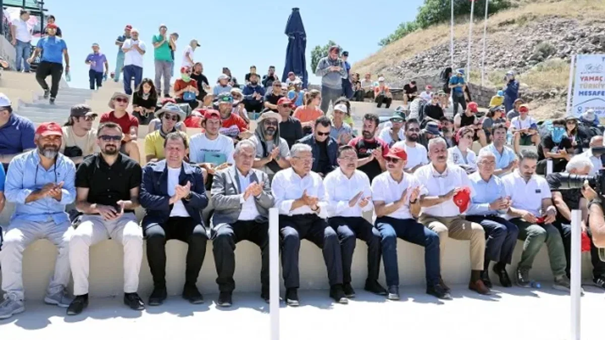 Kayseri'yi yamaç paraşütü heyecanı sardı