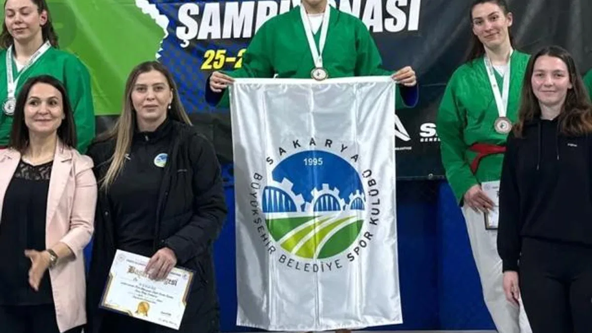 Ece Zurnacı’dan Sakarya’yı gururlandıran şampiyonluk