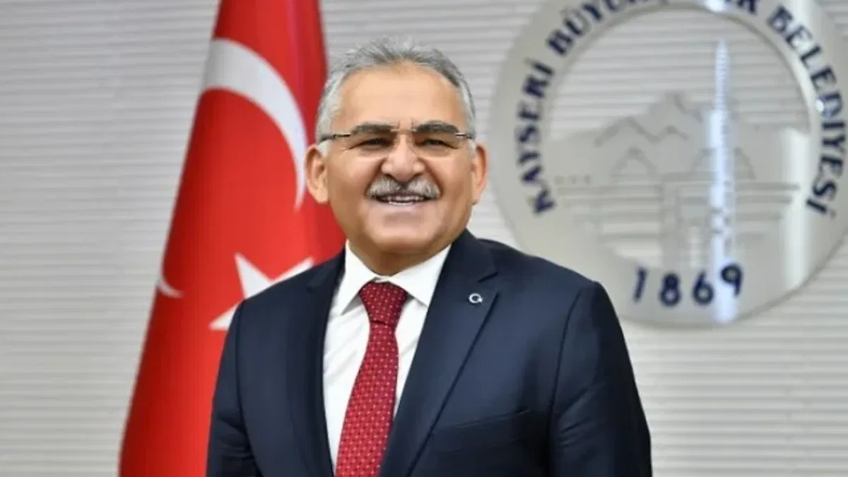 KAYMEK memur adaylarının yanında