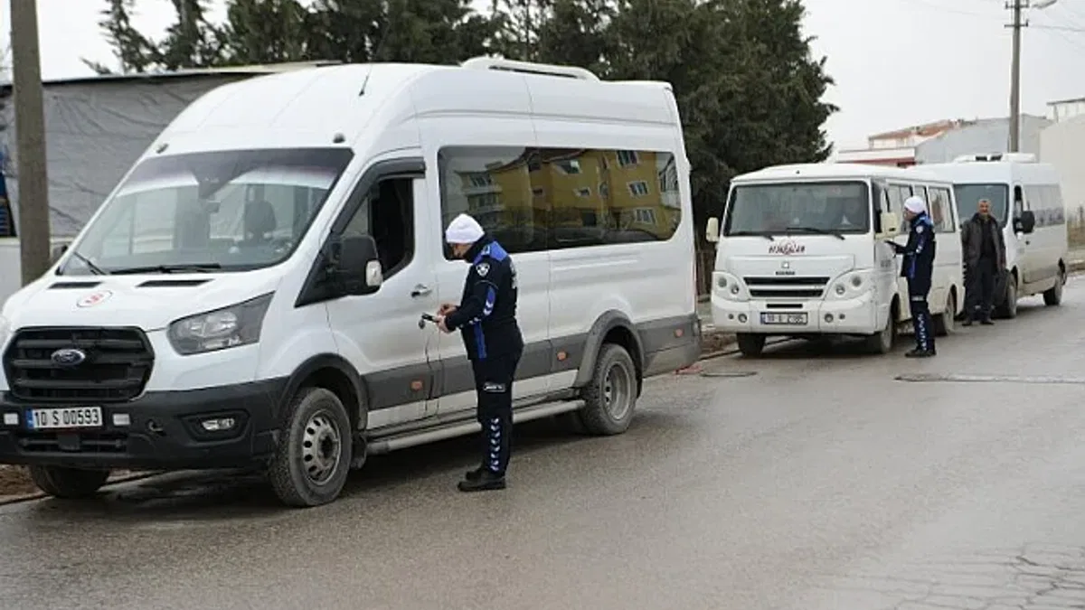 Okul servislerine sıkı denetim
