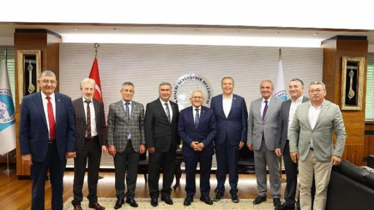 CHP heyetinden Başkan Büyükkılıç’a “hayırlı olsun” ziyareti