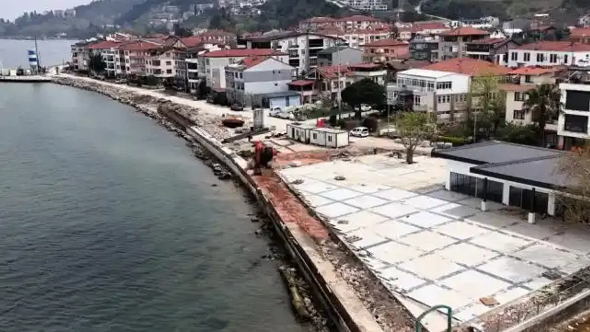 Dalga kırıcı Ulaşlı'da taşkınlarına 'dur' diyecek