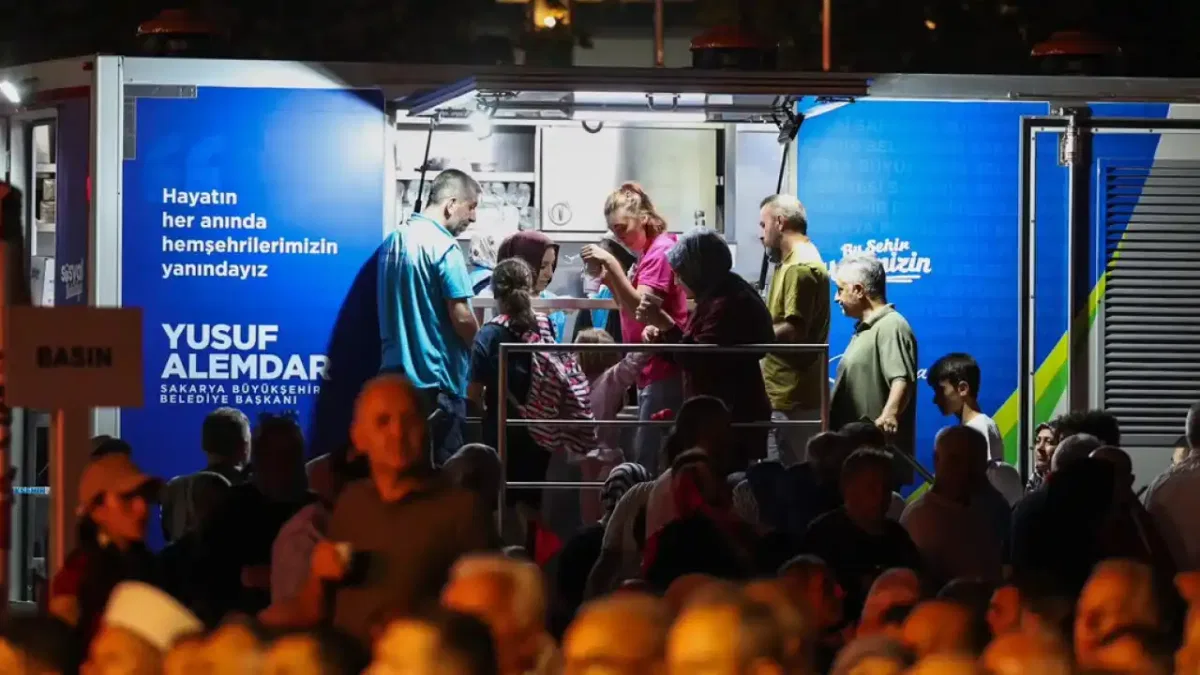 15 Temmuz’un 10’uncu yılında Sakarya, Demokrasi Meydanı’nda buluştu