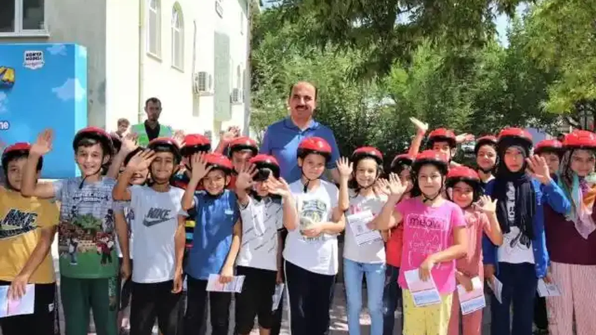 Konya’da çocuklara bisiklet hediyesi