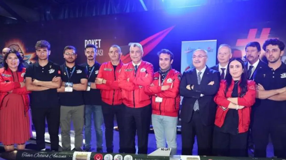 Bakan Bolat TEKNOFEST'te
