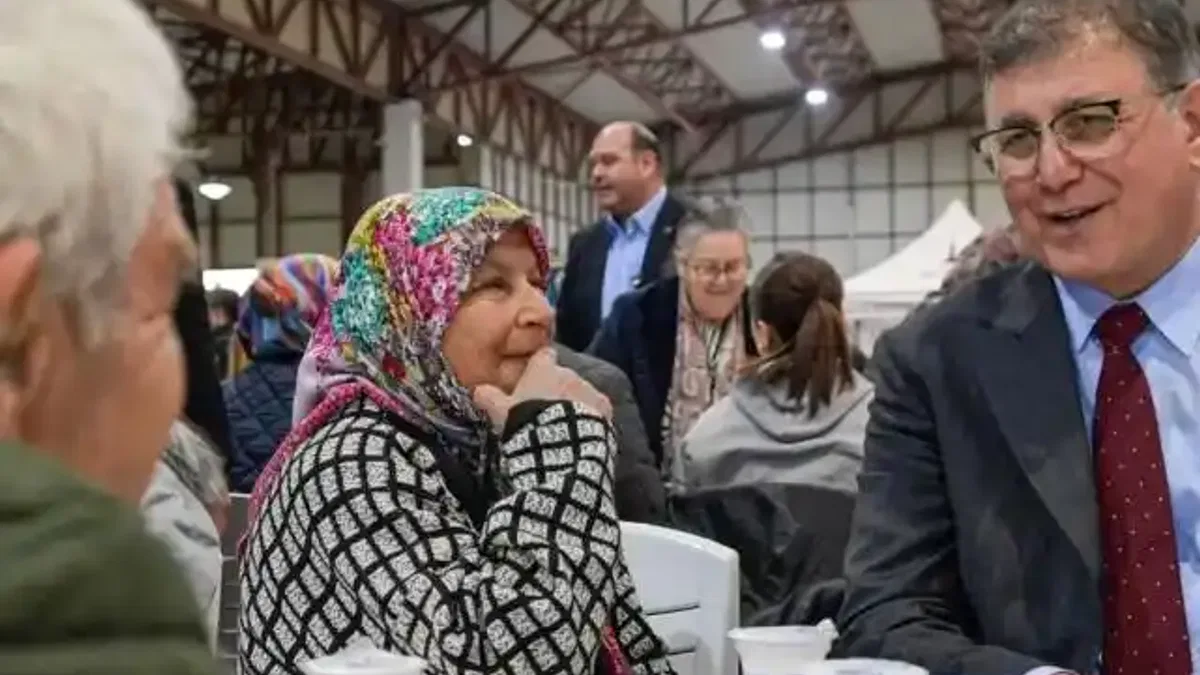 İzmir'de destek ve dayanışmayı büyüyor
