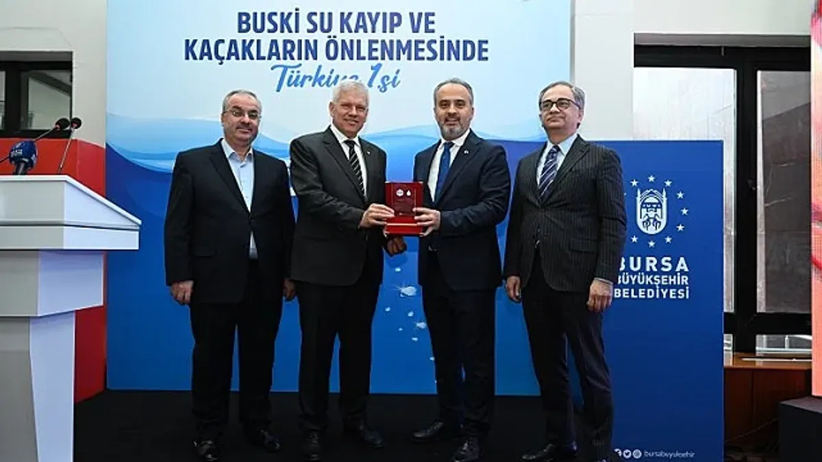 Alinur Aktaş'tan başarının mimarlarına tebrik