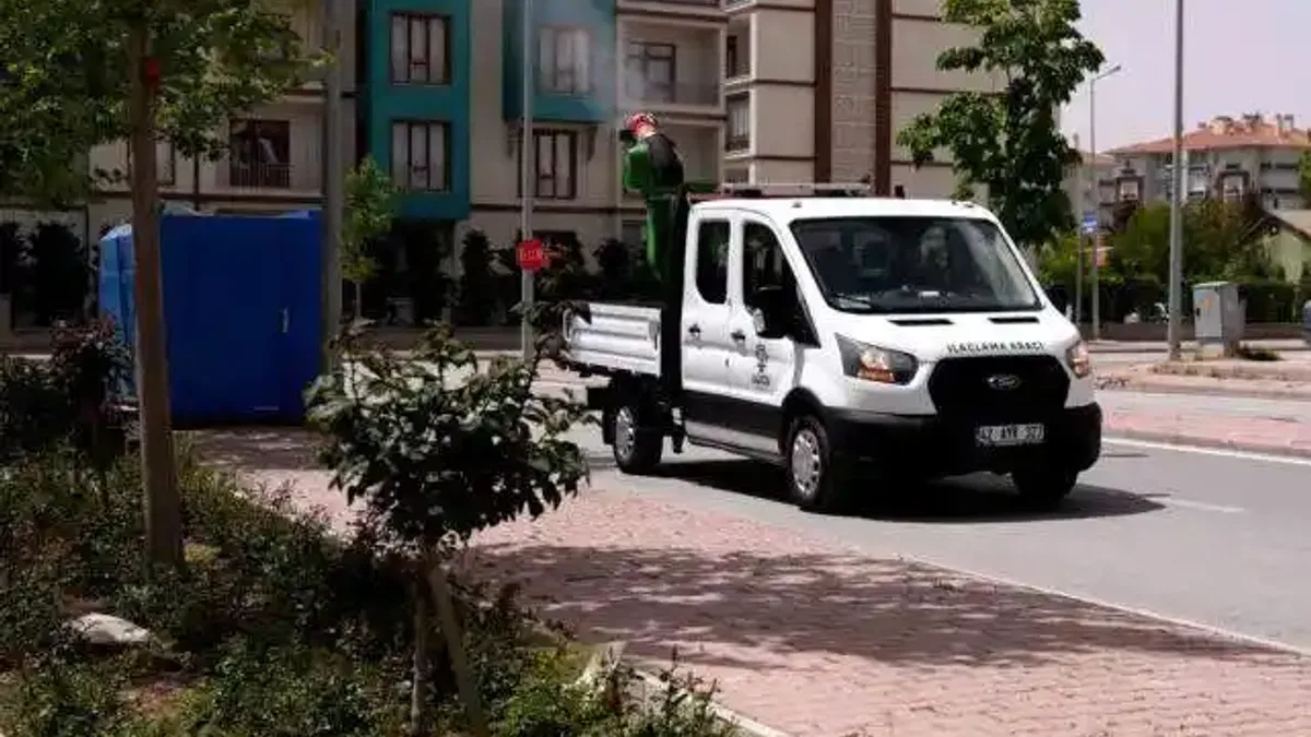 Konya Karatay’da kurban bayramı öncesi ilaçlama mesaisi