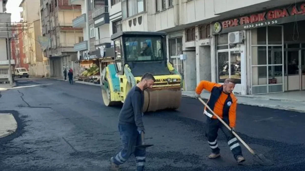 Trabzon'da yollara rekor asfalt döküldü