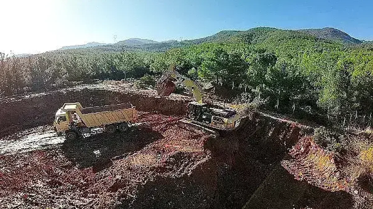 Aski, Karacasu Yazır'da Gölet Genişletme Çalışmasına Başladı