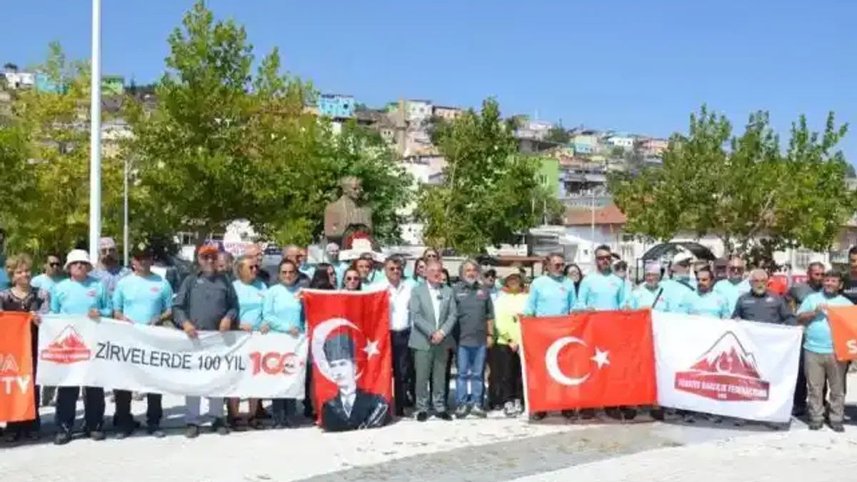 Hacılar, Türk dağcılığının ilk zirve etkinliklerine ev sahipliği yaptı