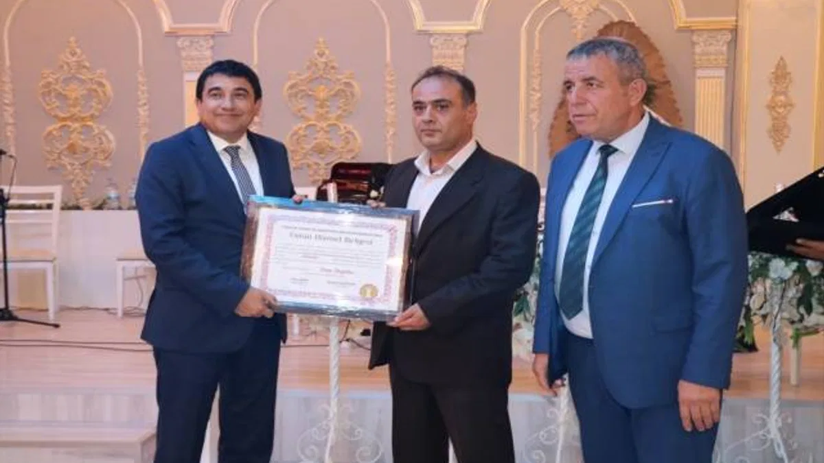 Kırşehir'de ahilik geleneklerine göre çalışan esnafa "Üstün Hizmet Belgesi" verildi
