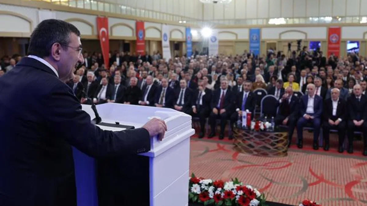 Cumhurbaşkanı Yardımcısı Yılmaz: Kamu personel sistemini daha ileriye taşıyacağız