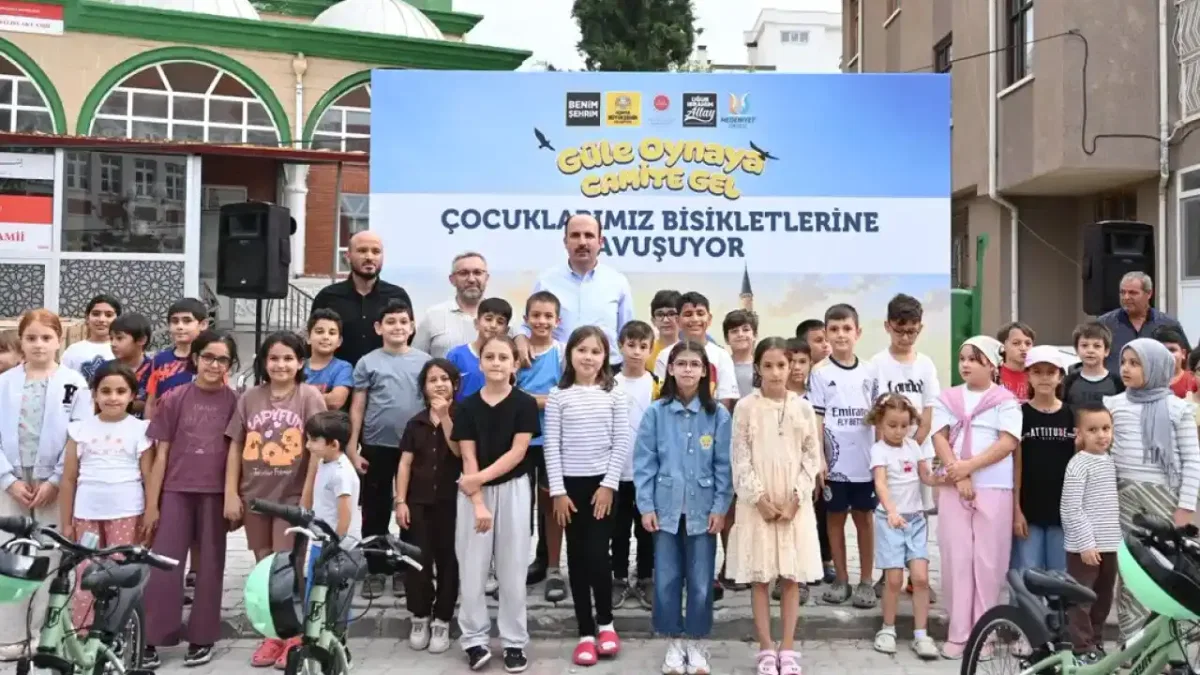 Konya'da çocuklar bisikletlerine 'güle oynaya' kavuşuyor