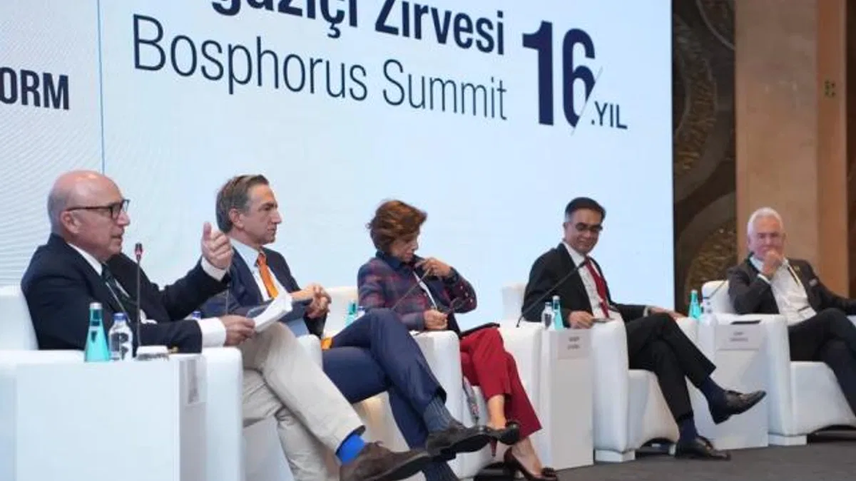 Gençler Sağlık Sigortası Yerine Telefon İstiyorlar