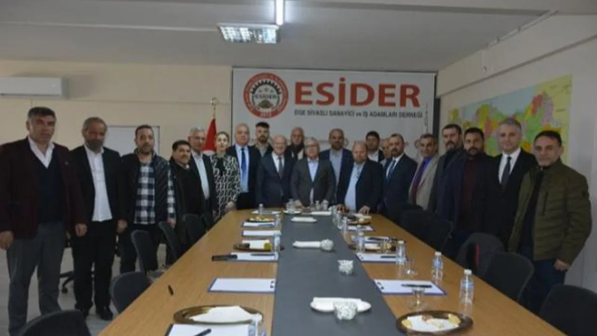Sivas Valisi Şimşek'ten ESİDER'e ziyaret