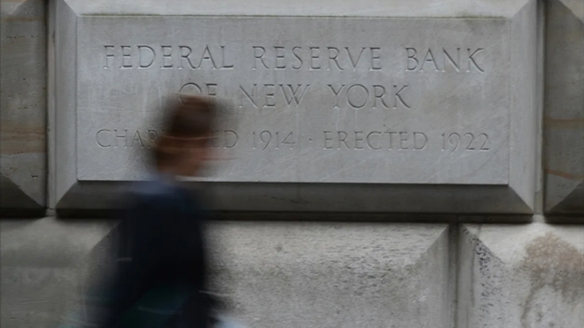 Fed'in agresif faiz artırımı ABD ekonomisinde resesyon endişelerini körükledi