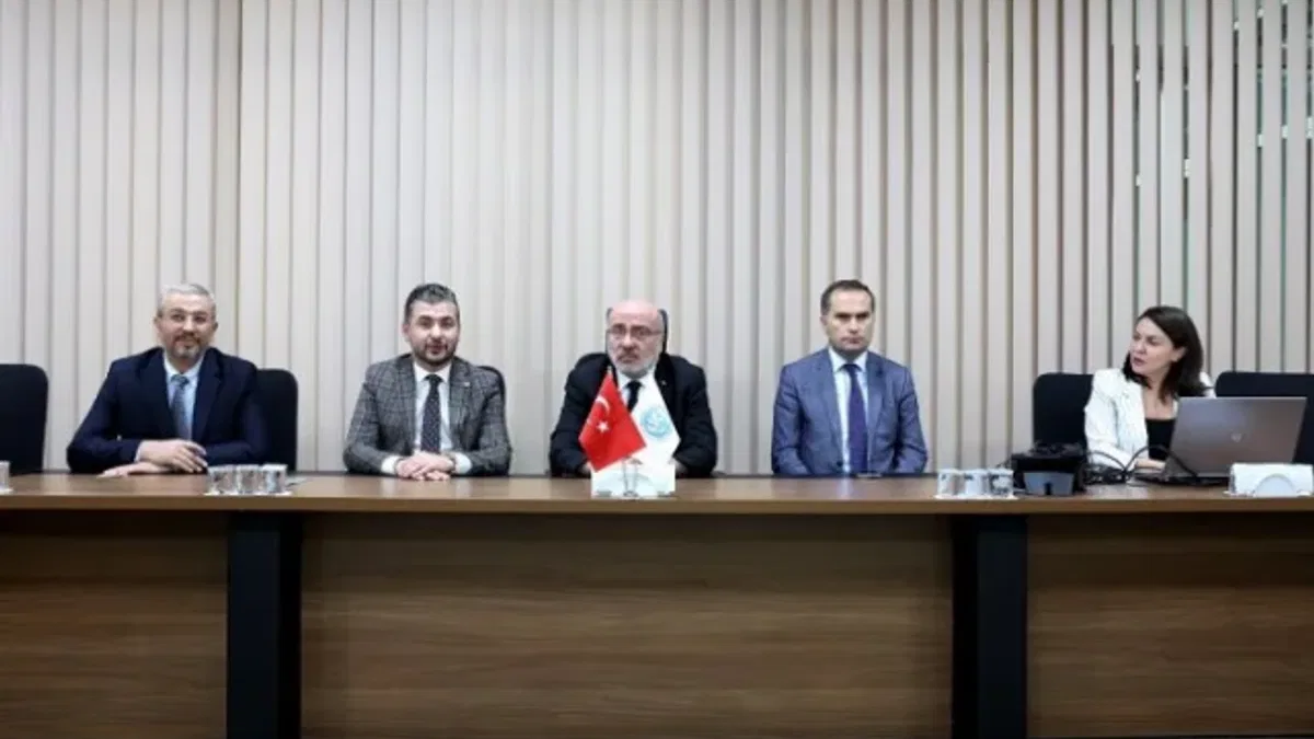 Kayseri Eczacı Odası'ndan KAYÜ'ye ziyaret