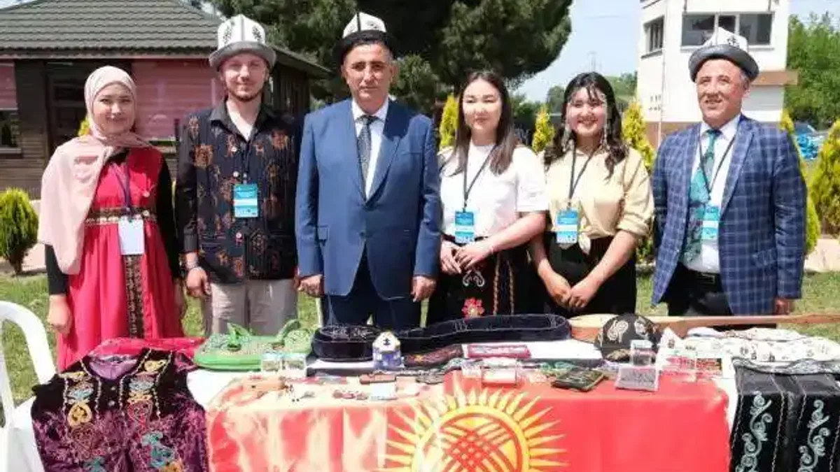 Gebze'de Türk Dünyası teknoloji ve kültür köprüsü kurdu