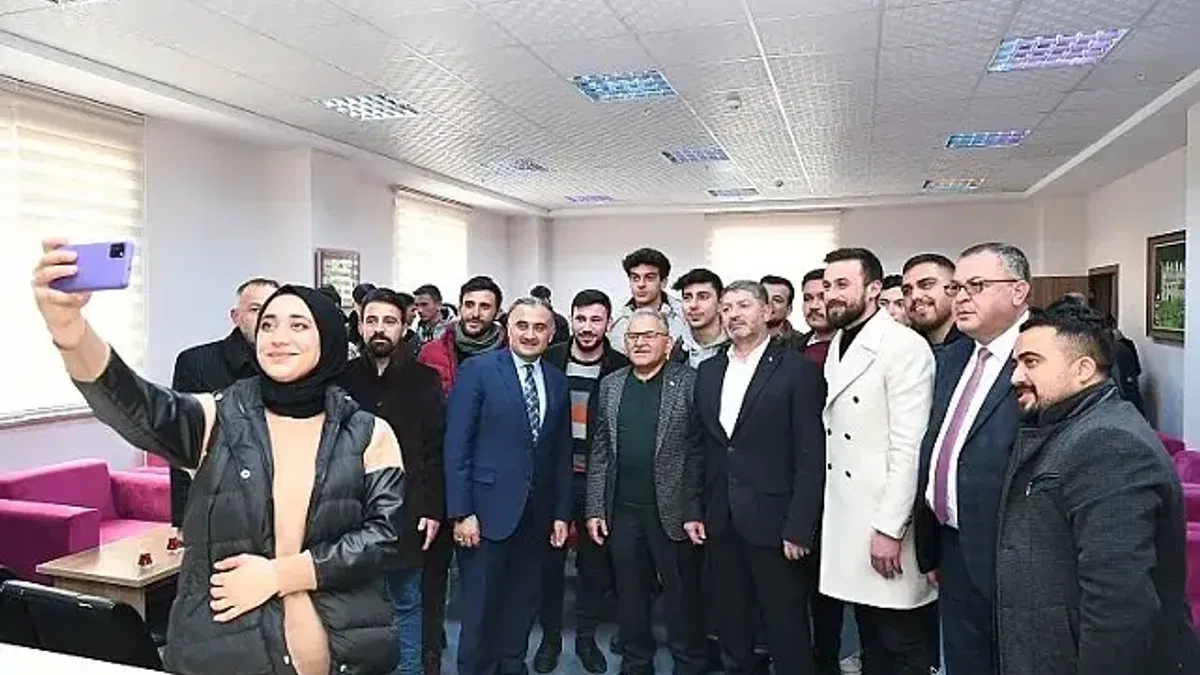 Memduh Büyükkılıç'tan Develi çıkarması