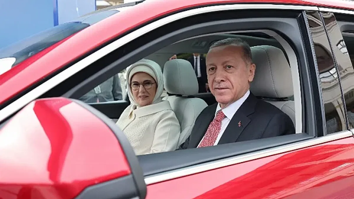 Togg'da ilk teslimat Erdoğan ailesine yapıldı... Bizde torpil yok!