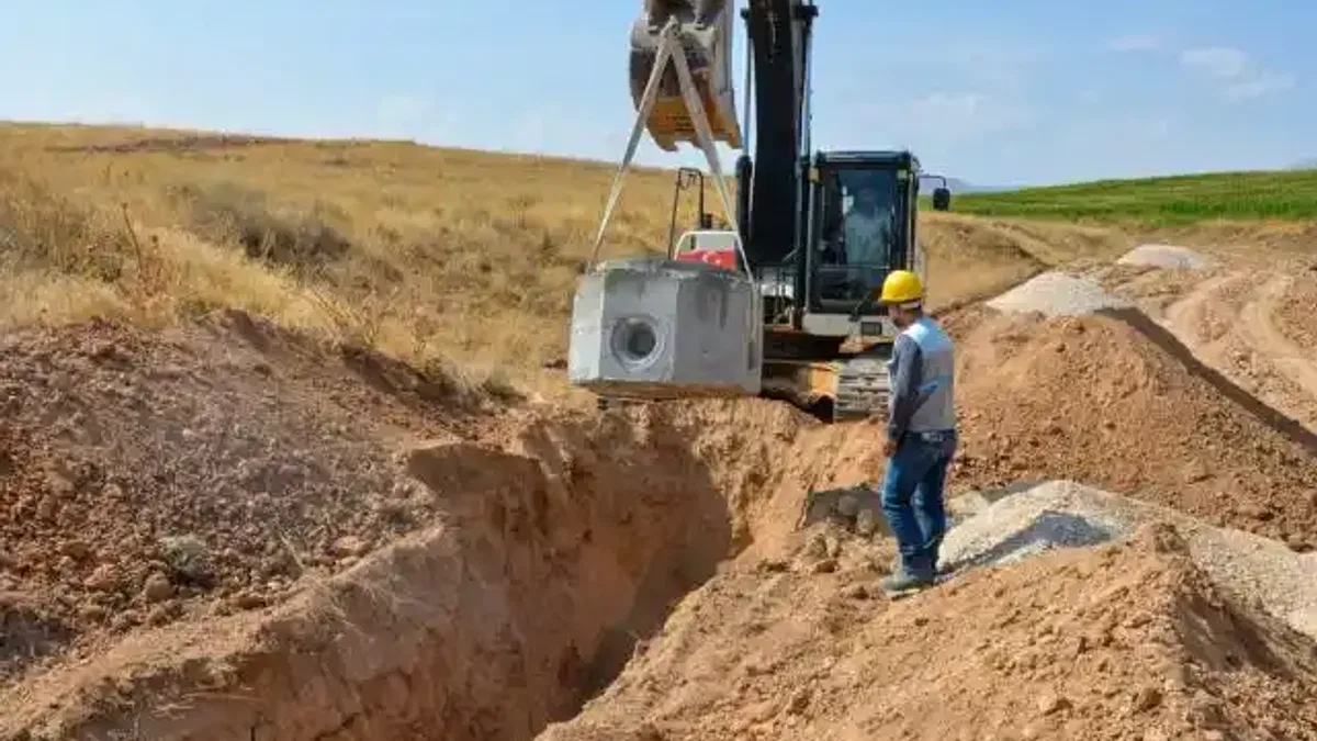Maski Gölpınar’da 79 kırsal konutun altyapısını tamamlıyor