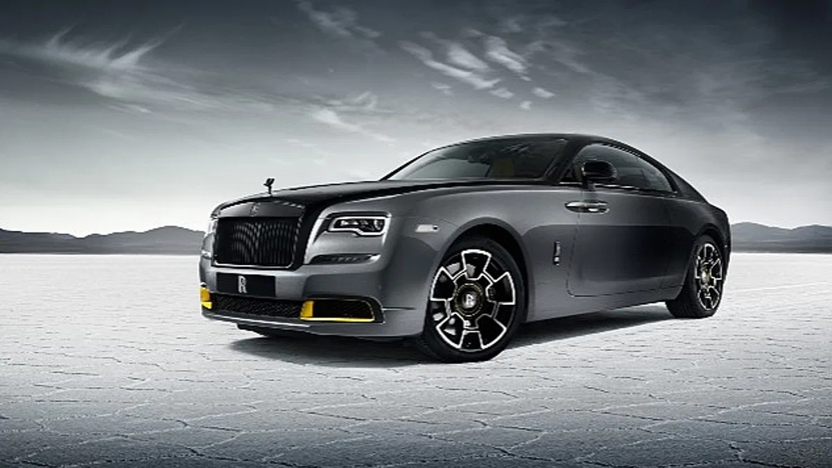Rolls-Royce Son Özel Koleksiyonu Black Badge Wraith Black Arrow Modelini Tanıttı !!