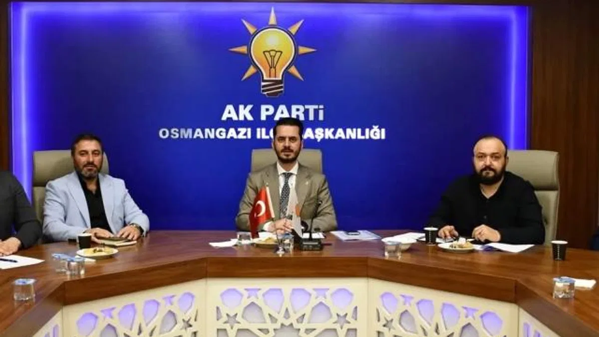 Bursa Osmangazi'de AK Parti Mahalle Başkanlarıyla buluştu