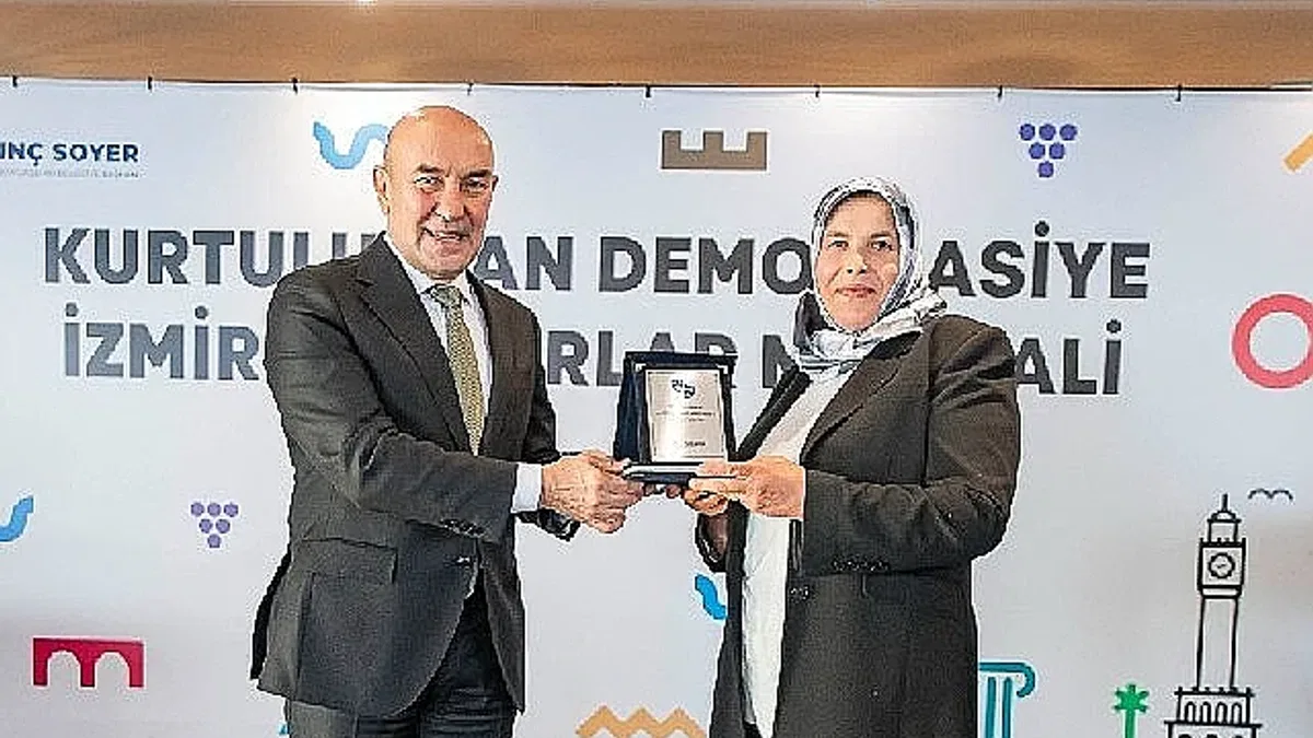 İzmir'in muhtarları turneye çıkıyor