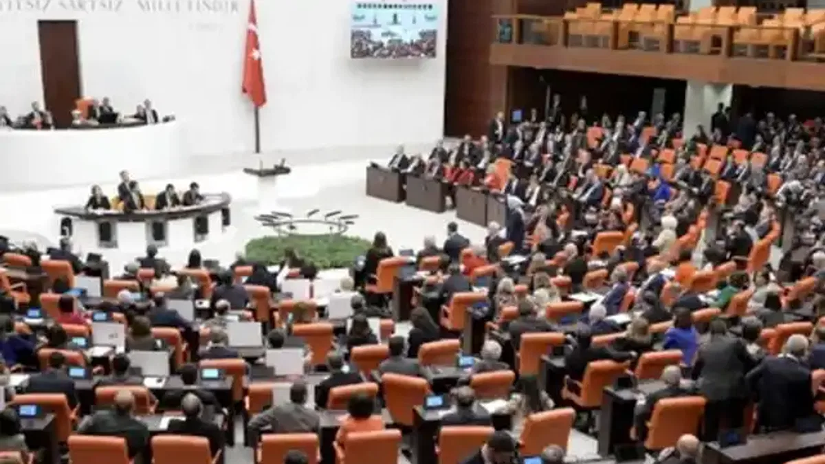 Ekonomiye ilişkin düzenlemeleri içeren kanun teklifi TBMM'de görüşülüyor