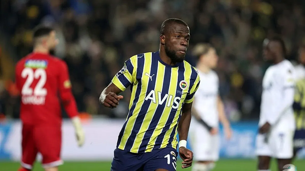 Konyaspor maçında 2 gol kaydeden Enner Valencia Fenerbahçe tarihine geçti!