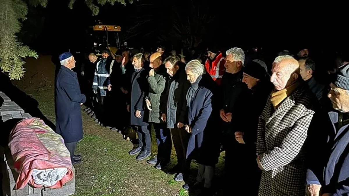 Depremde yaşamını yitiren Adıyaman Milletvekili Taş toprağa verildi