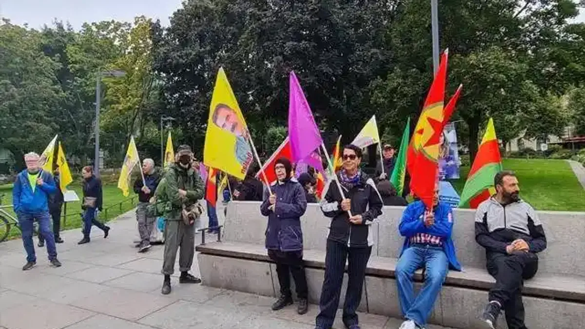 İsveç'te terör örgütü YPG/PKK yandaşları gösteri yaptı